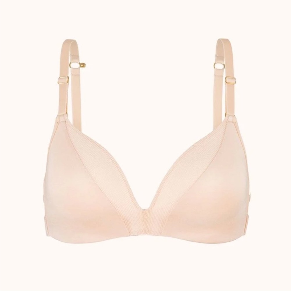 New NWT Lively The All-Day Deep V No-Wire Toasted Almond Bra Women's Size 34 A